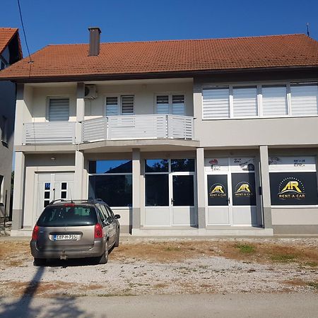 As Guesthouse Krzevici Exterior foto