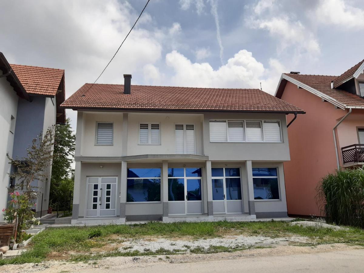As Guesthouse Krzevici Exterior foto